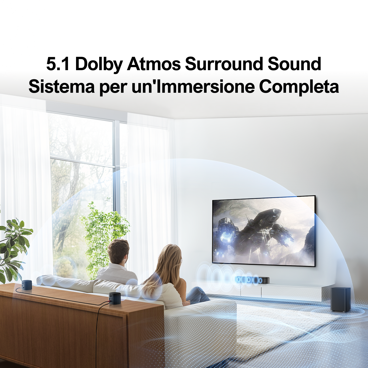 Coppia guarda la TV. Sistema audio 5.1 Dolby Atmos in un moderno soggiorno.