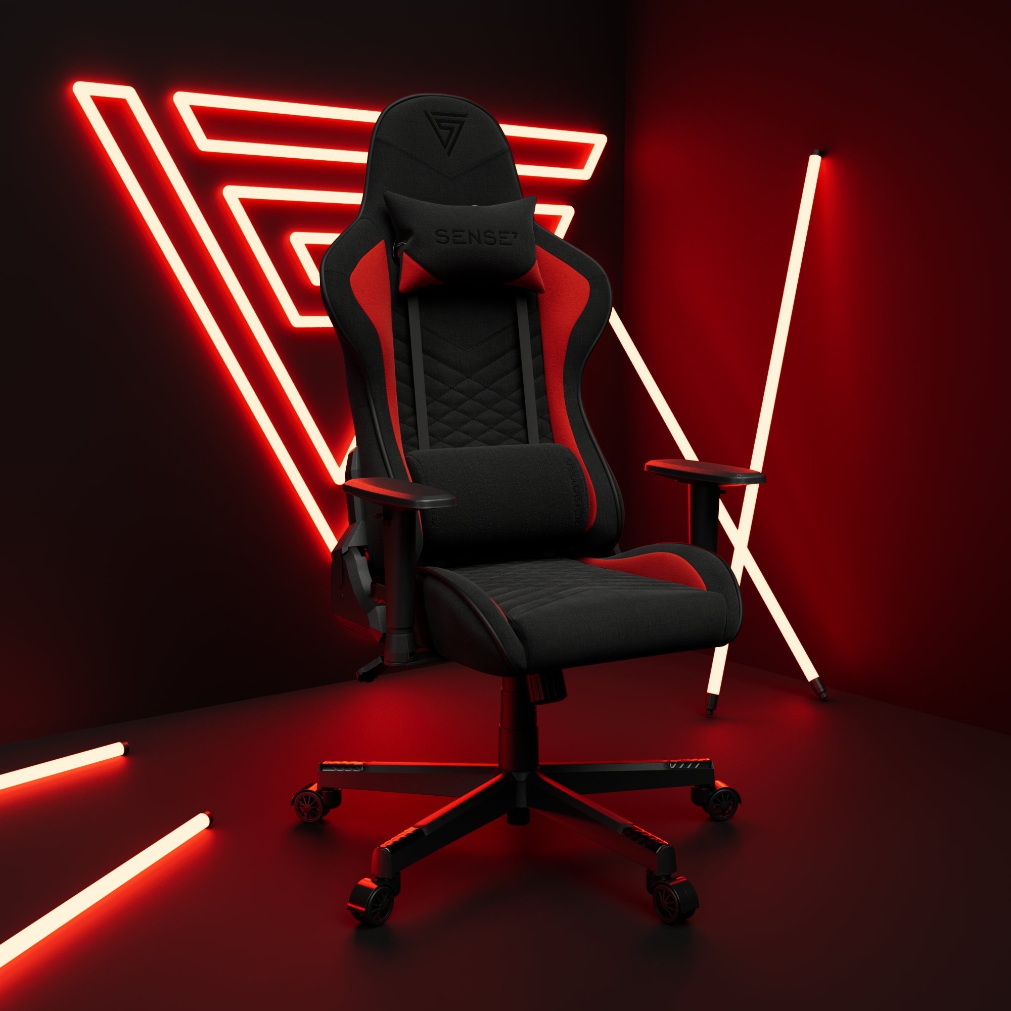 Gamingstoel met rode accenten, zwarte zitting en rode neonlichten.