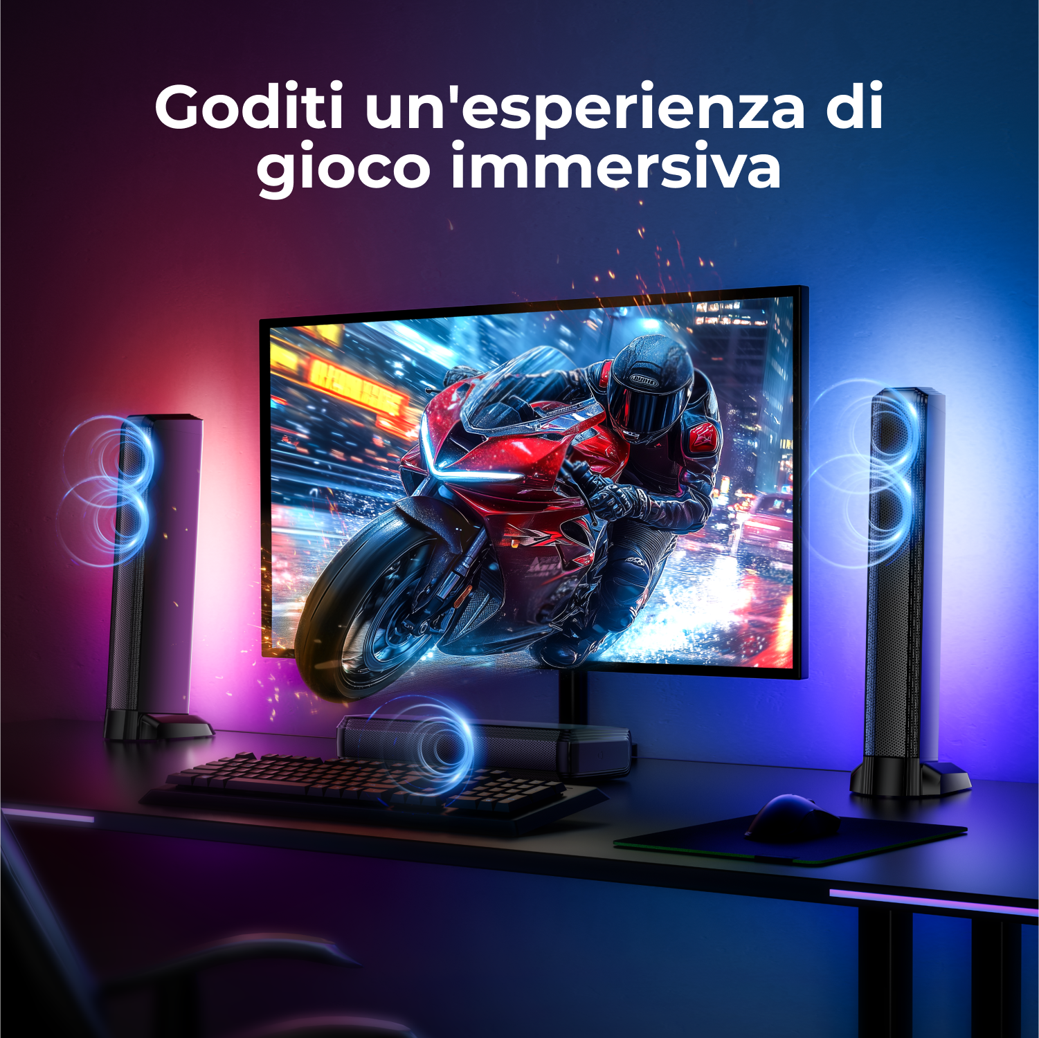 Configurazione di gioco con un monitor che mostra un gioco di corse motociclistiche e altoparlanti.