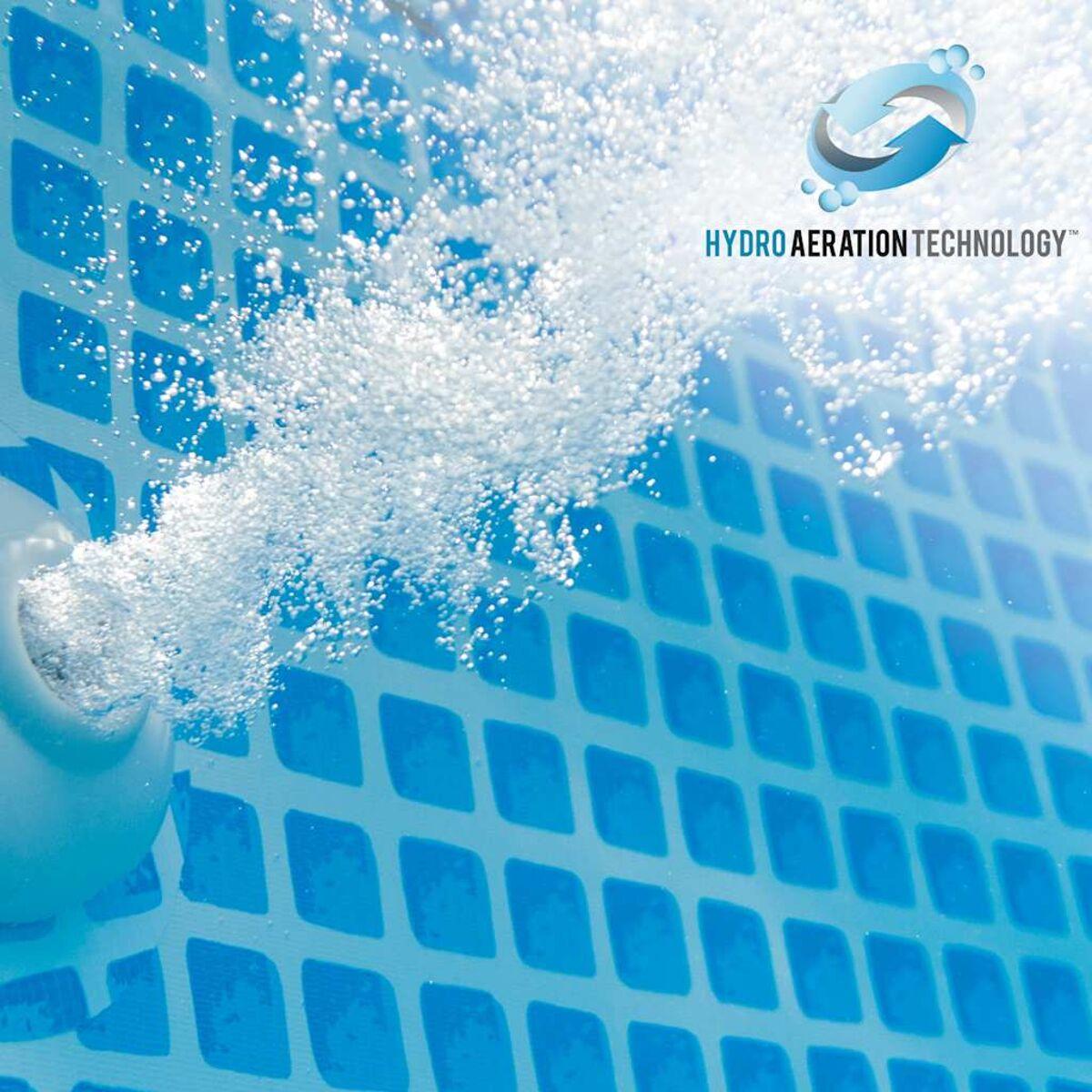 Bolle che salgono in piscina blu, con ugello bianco e logo Hydro Aeration Technology.