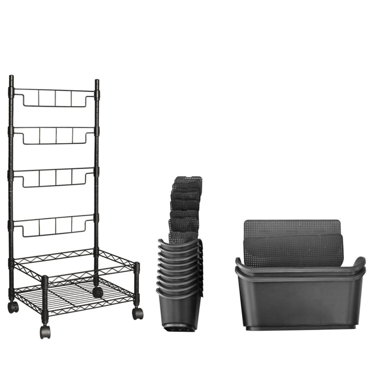 Scaffalatura in filo nero, contenitori di plastica neri e tappetini da giardinaggio neri.