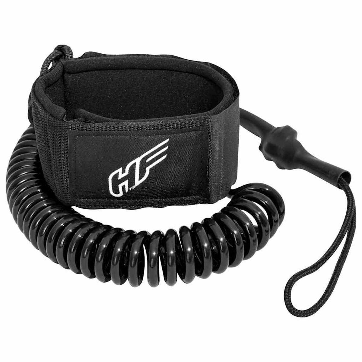 Czarna smycz do surfingu z paskiem na nadgarstek i zwiniętym kablem, białe tło.