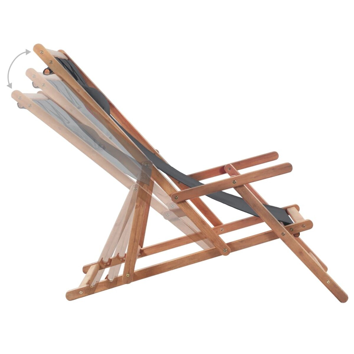 Ein Holzliegestuhl, in der Position verstellbar, mit einem dunkelgrauen Stoffbezug.