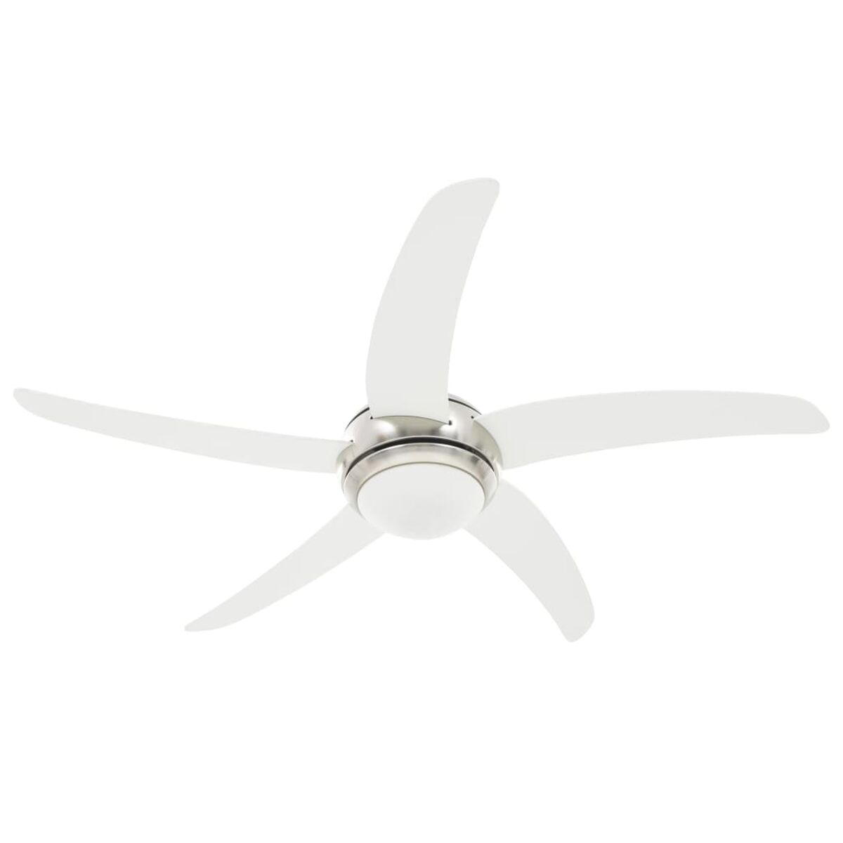 Ventilatore da soffitto bianco a cinque pale. Sfondo bianco.