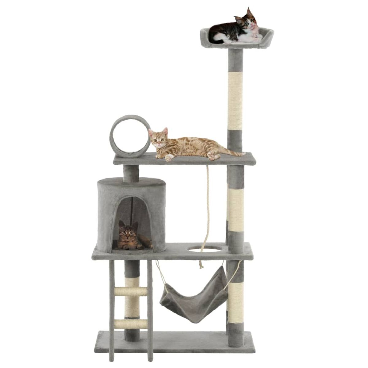 Ein mehrstöckiger Katzenbaum mit drei Katzen darauf. Er hat eine Hängematte und einen Tunnel.