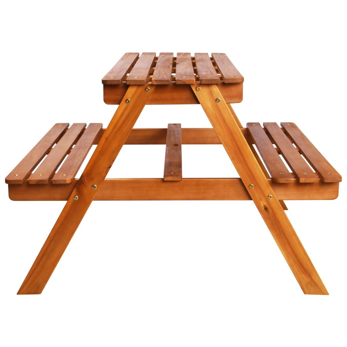 Picknicktisch aus Holz. Er hat eine rechteckige Oberseite. Die Beine sind angewinkelt. Der Hintergrund ist weiß.