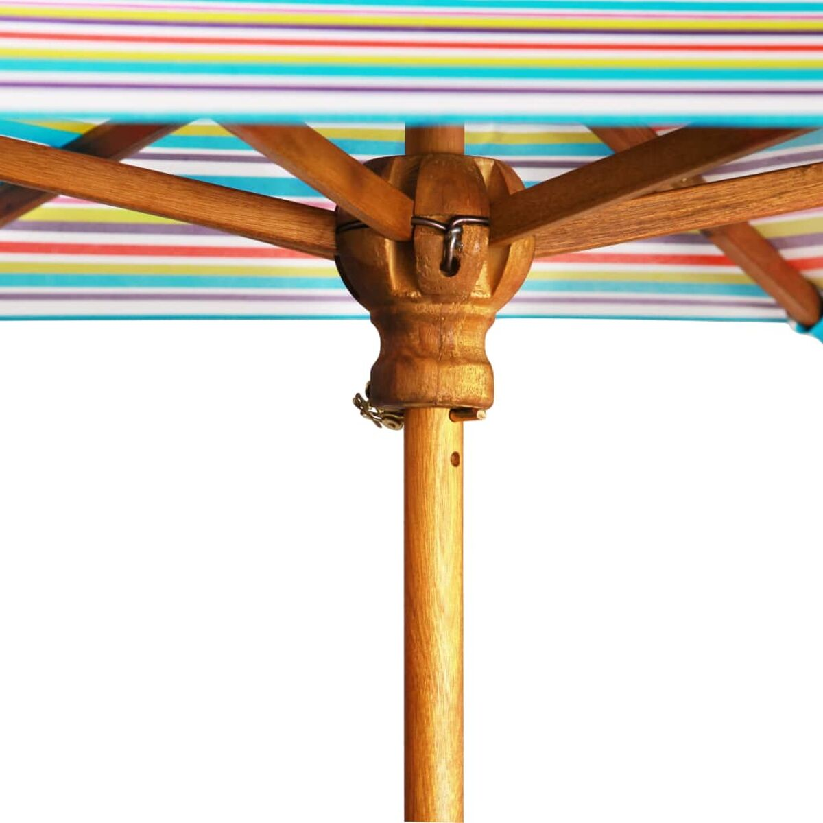 Nahaufnahme eines Holzschirmgestells mit bunt gestreiftem Stoff.