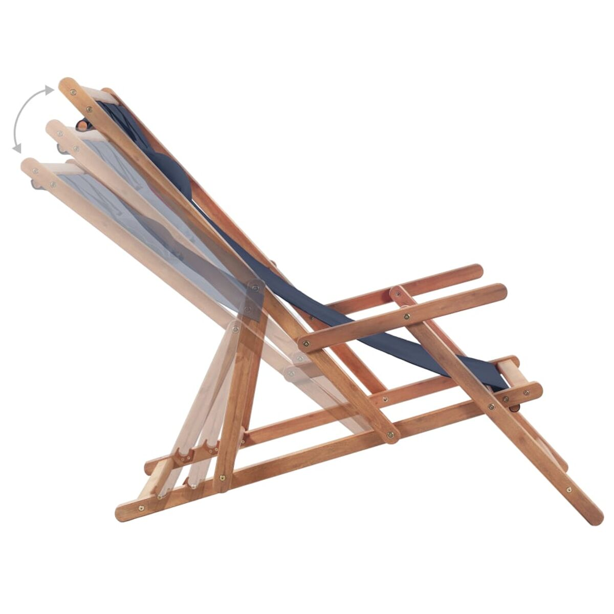 Holz-Deckstuhl in verschiedenen Liegepositionen, mit blauem Stoffbezug.