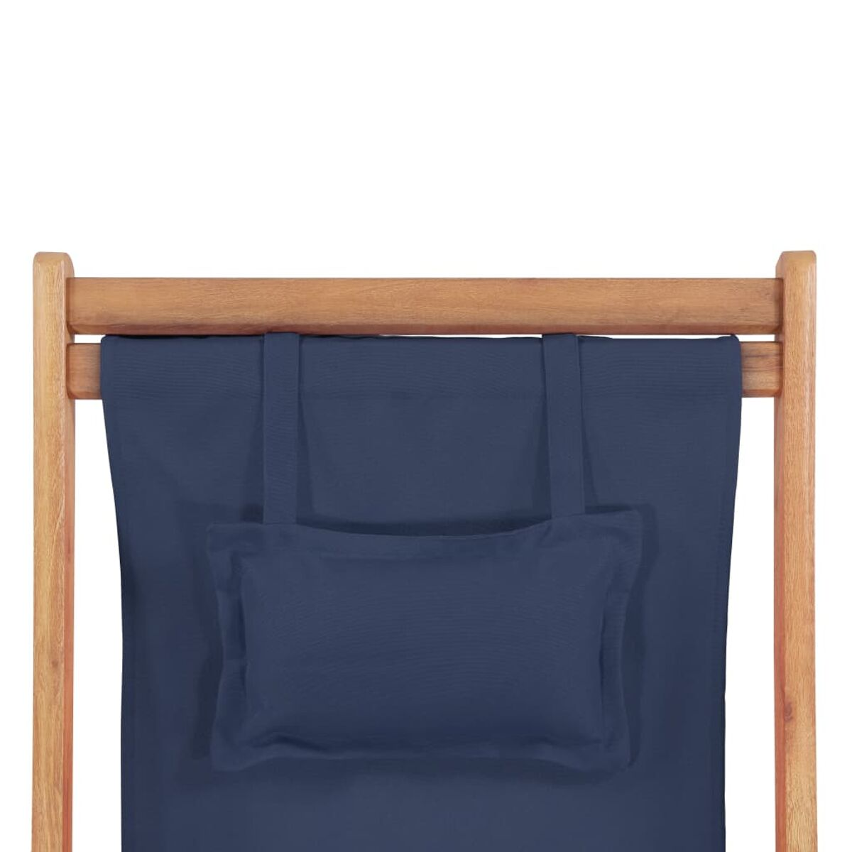 Nahaufnahme eines blauen Kissens mit kleinem Kissen auf Holzrahmen. Weißer Hintergrund.