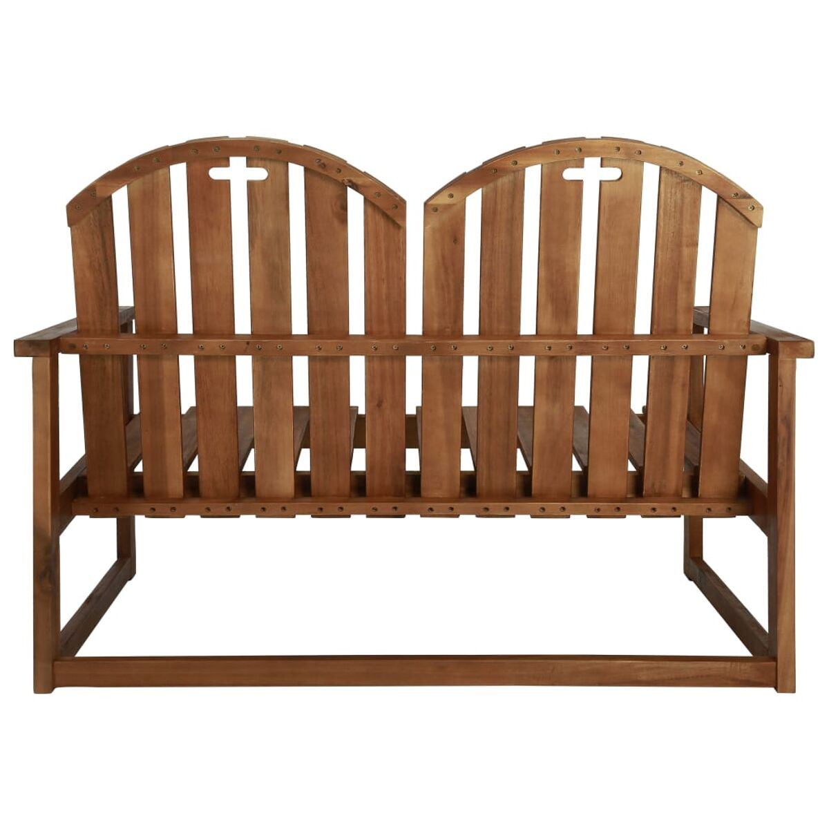 Holzbank mit zwei Sitzen und einer Rückenlehne mit Kreuzdetails.