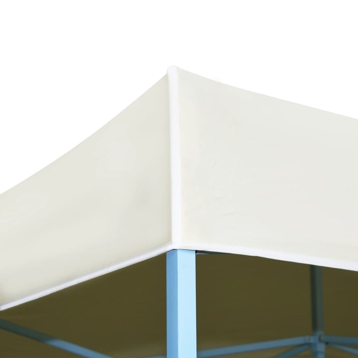 Eckdetail des beigen Zeltverdecks, hellblauer Rahmen, weißer Hintergrund, Nahaufnahme.