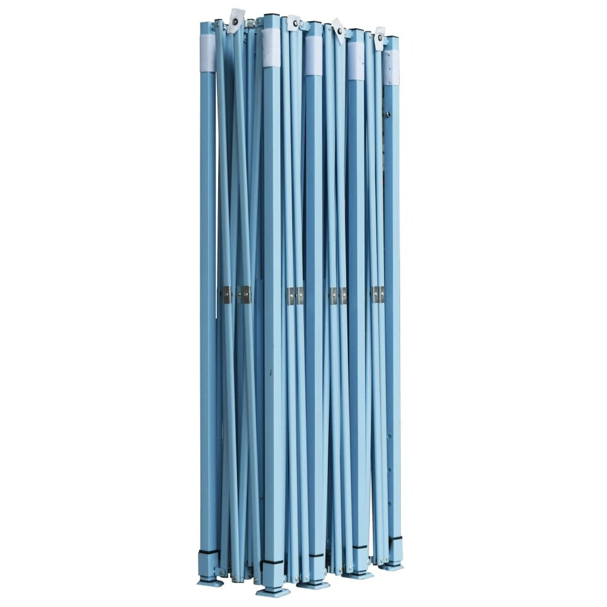Gefalteter blauer Metallrahmen, für ein Zelt oder eine ähnliche Struktur, auf weißem Hintergrund.