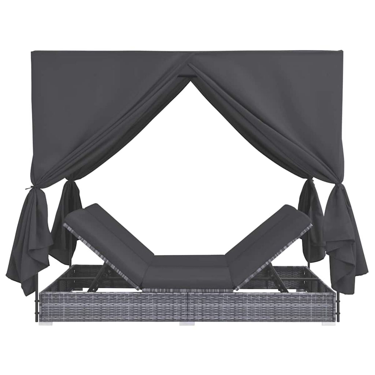 Ein dunkelgraues Outdoor-Daybed mit verstellbaren Rückenlehnen und Vorhängen, isoliert auf Weiß.