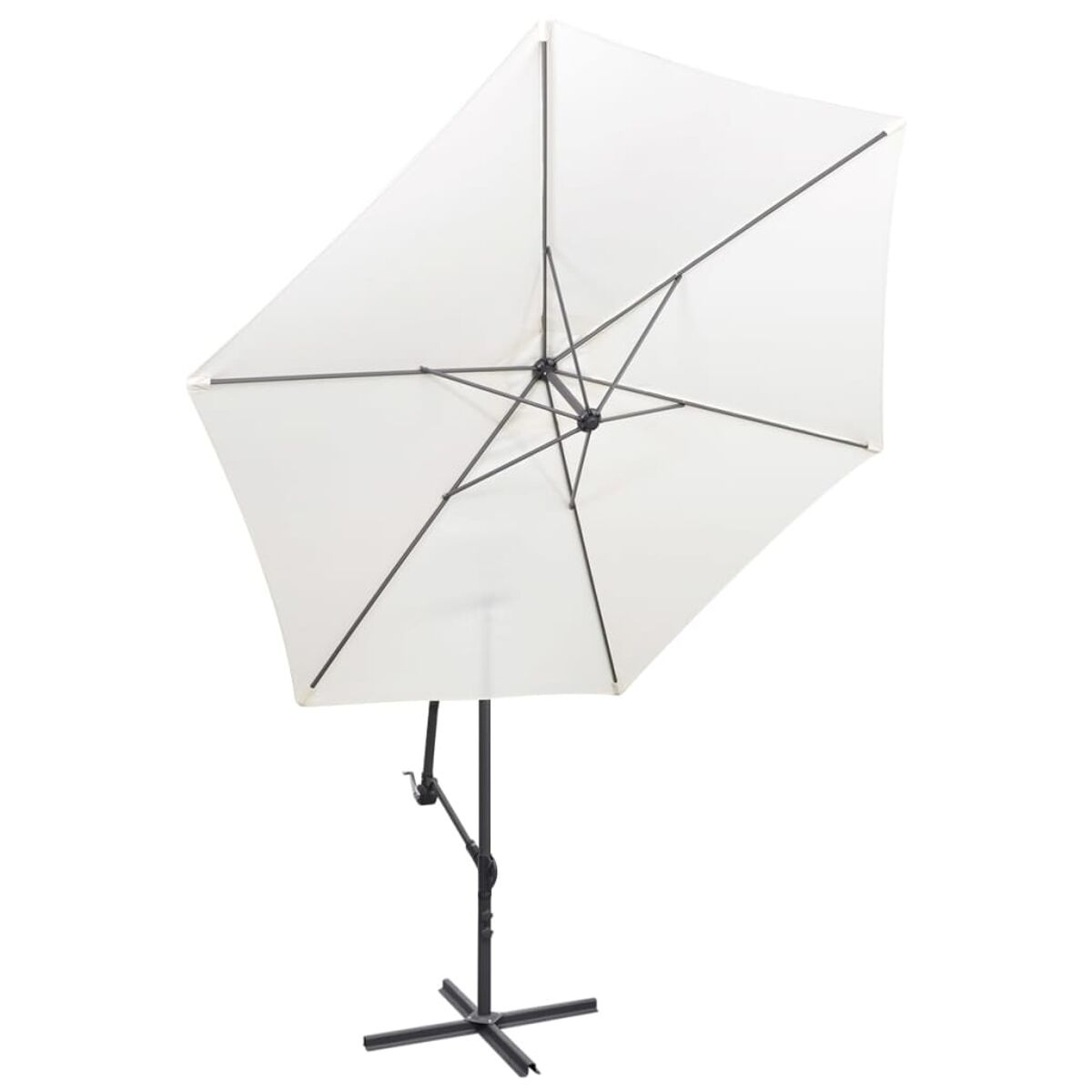 Weißer Regenschirm mit schwarzem Gestell. Das Bild ist vor weißem Hintergrund.