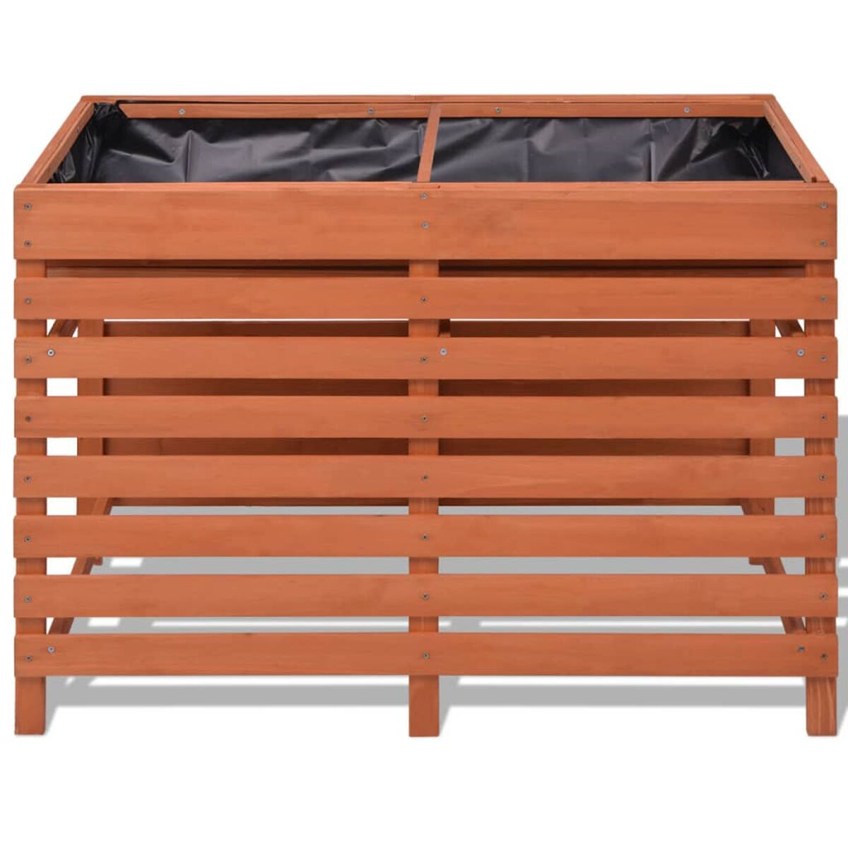 Ein brauner Holzpflanzer mit Lamellendesign, innen mit schwarzem Stoff ausgekleidet.