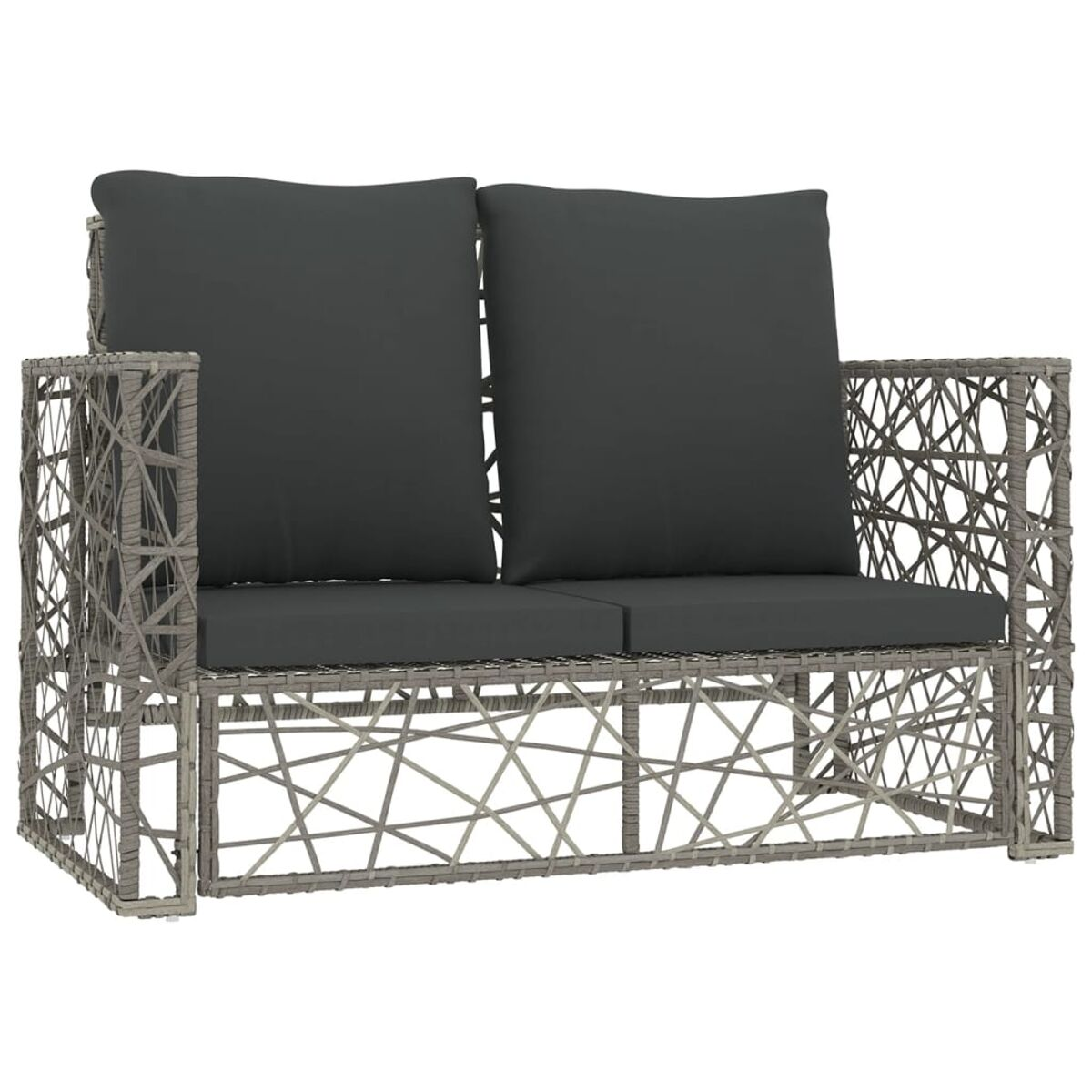 Ein graues Rattan-Zweisitzer-Sofa mit dunkelgrauen Kissen, das ein modernes Design zeigt.