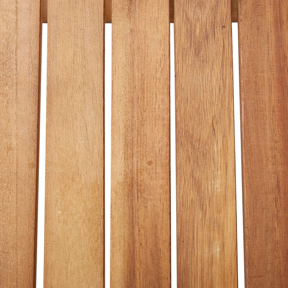 Nahaufnahme von vertikalen Holzplanken, natürliche Holzfarbe mit hellen und dunklen Maserungen.