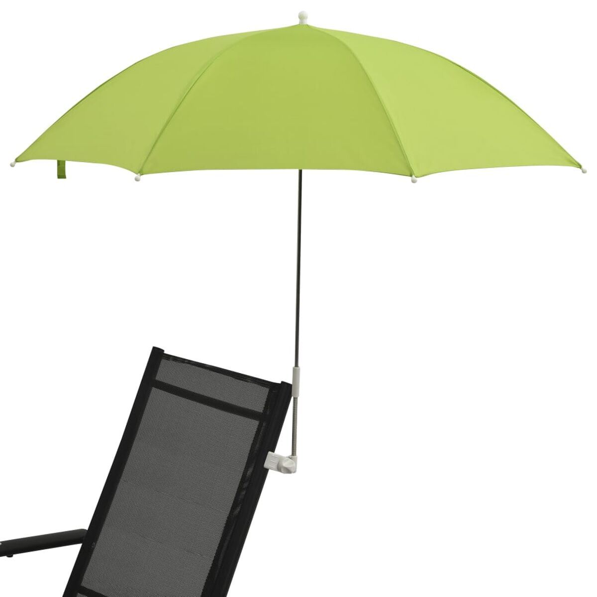 Grüner Regenschirm an einem Stuhl befestigt. Der Stuhl ist schwarz mit Netz.