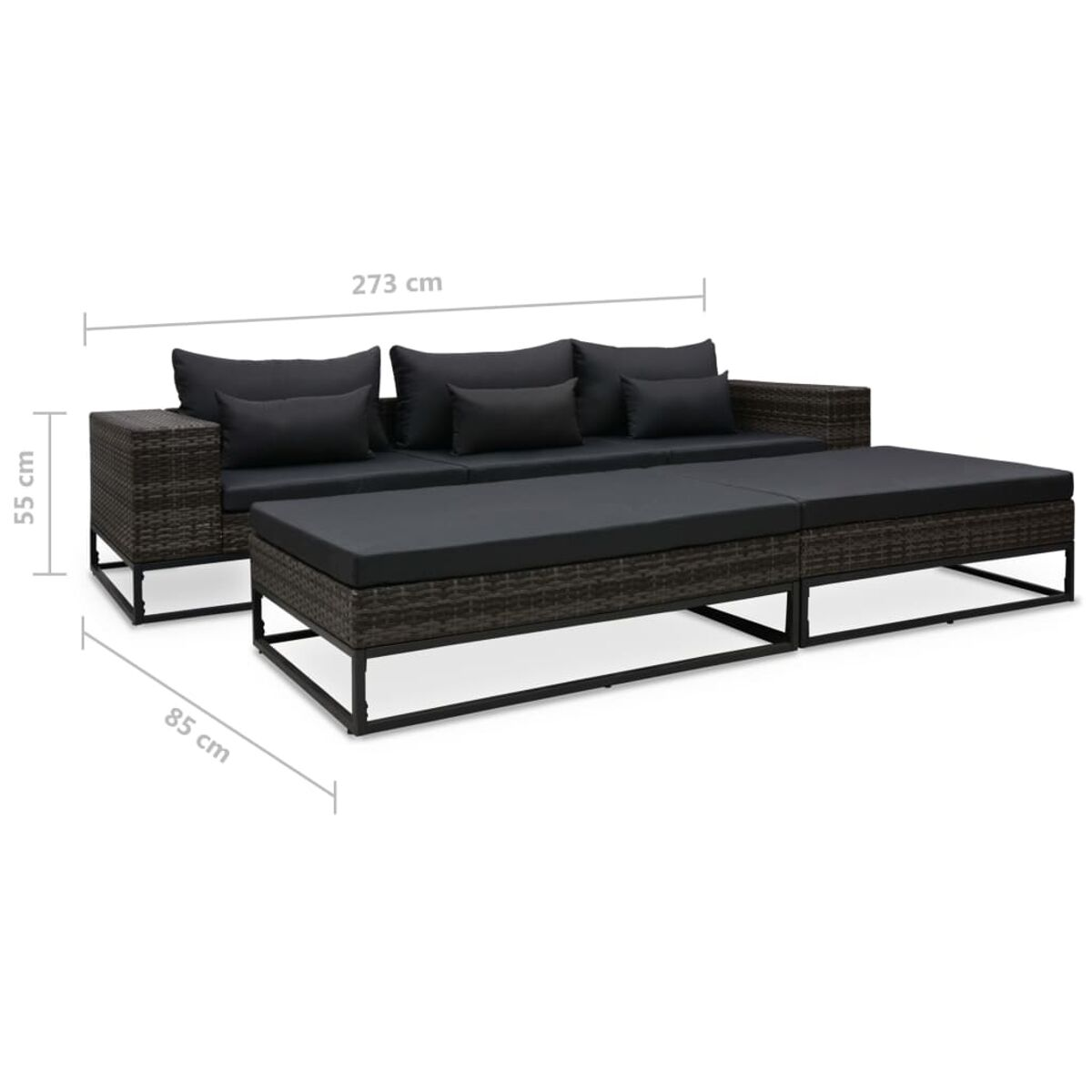 Dunkelgraues Outdoor-Sofa aus Korbgeflecht mit Ottomane und Abmessungen. Keine Personen.