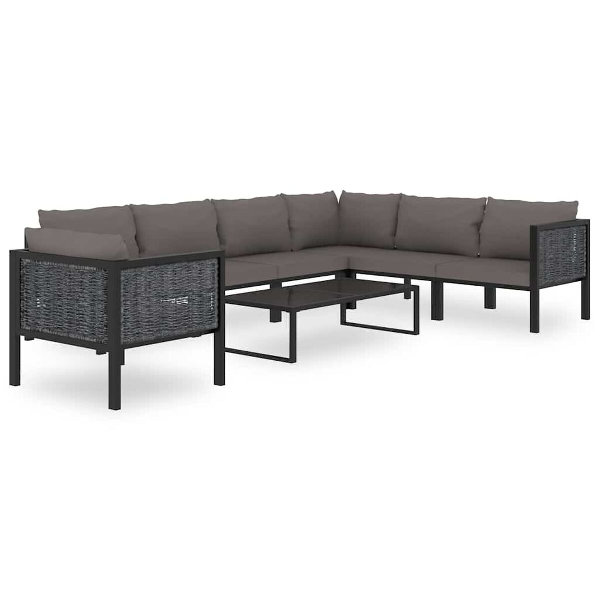 Graues Rattan-Ecksofa mit grauen Kissen. Das Gestell ist schwarz.