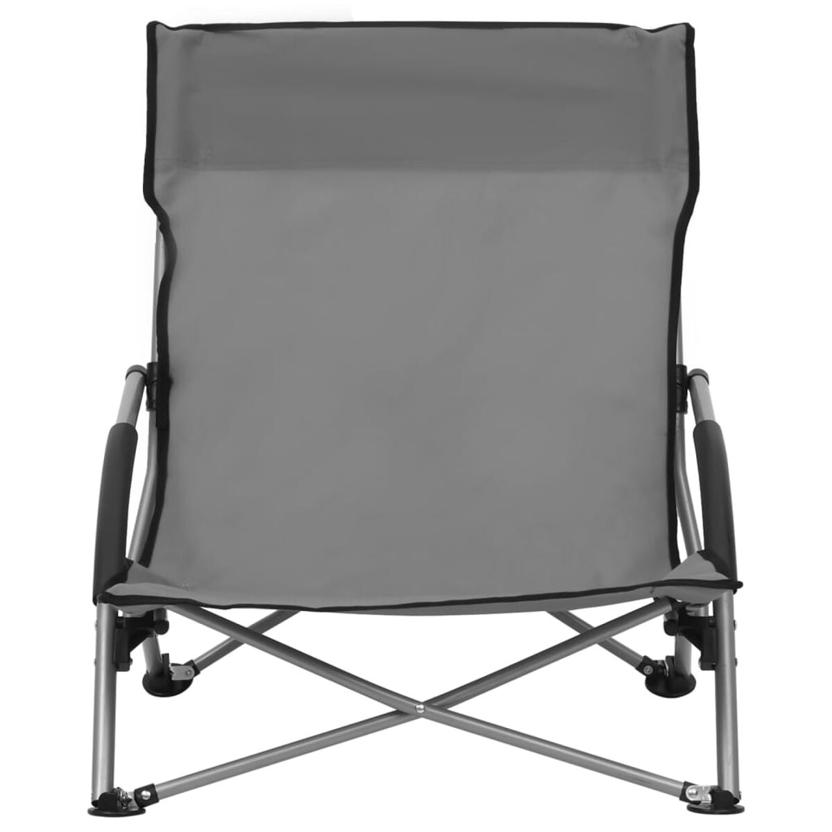 Faltbarer grauer Campingstuhl. Der Stuhl hat eine graue Stofflehne und einen Sitz.
