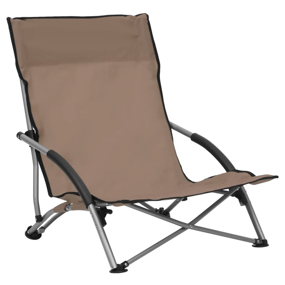 Beigefarbener, zusammenklappbarer Strandstuhl mit schwarzem Besatz und silbernem Rahmen.