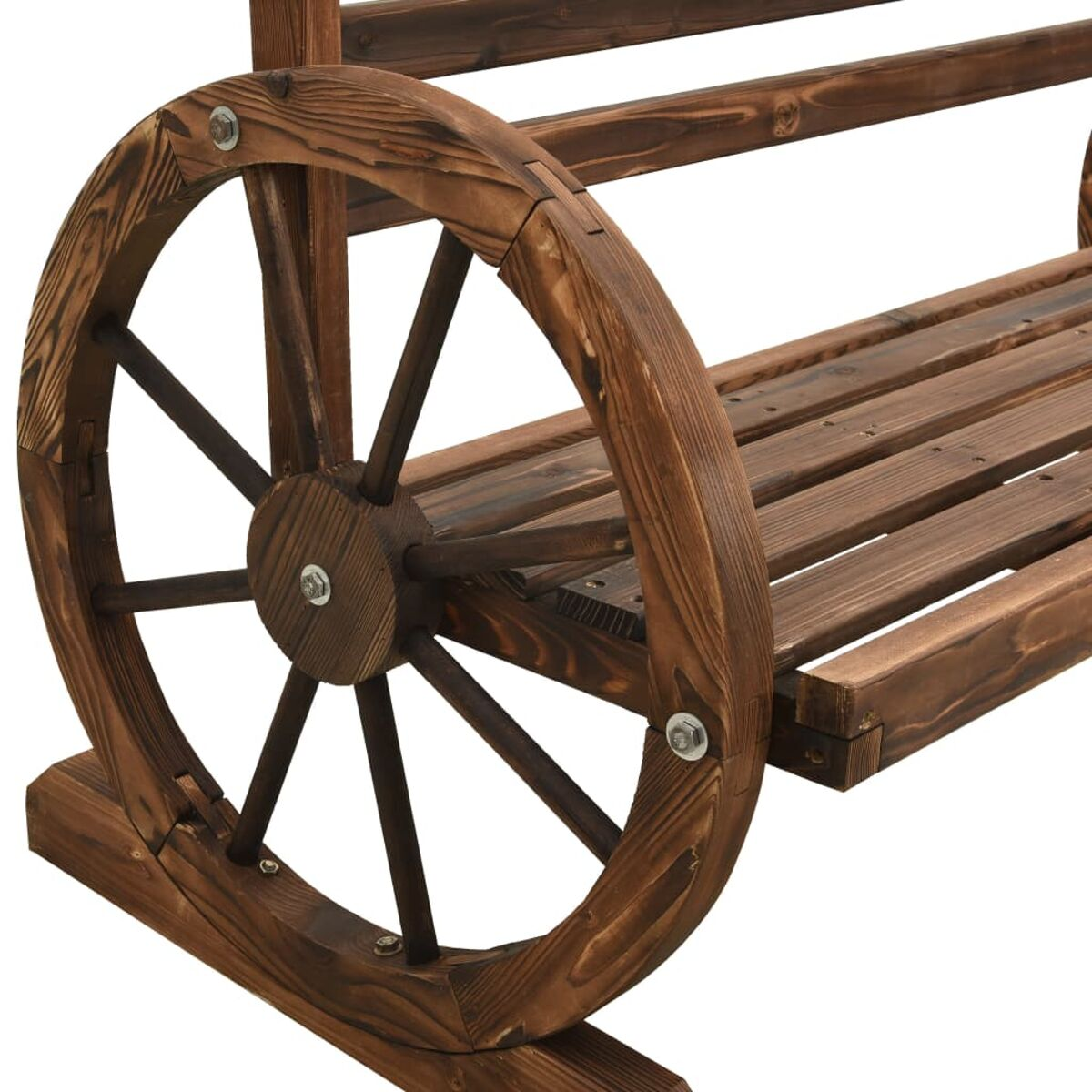 Holz-Wagenrad auf einem Ständer. Braunes Holz. Rustikales Design.