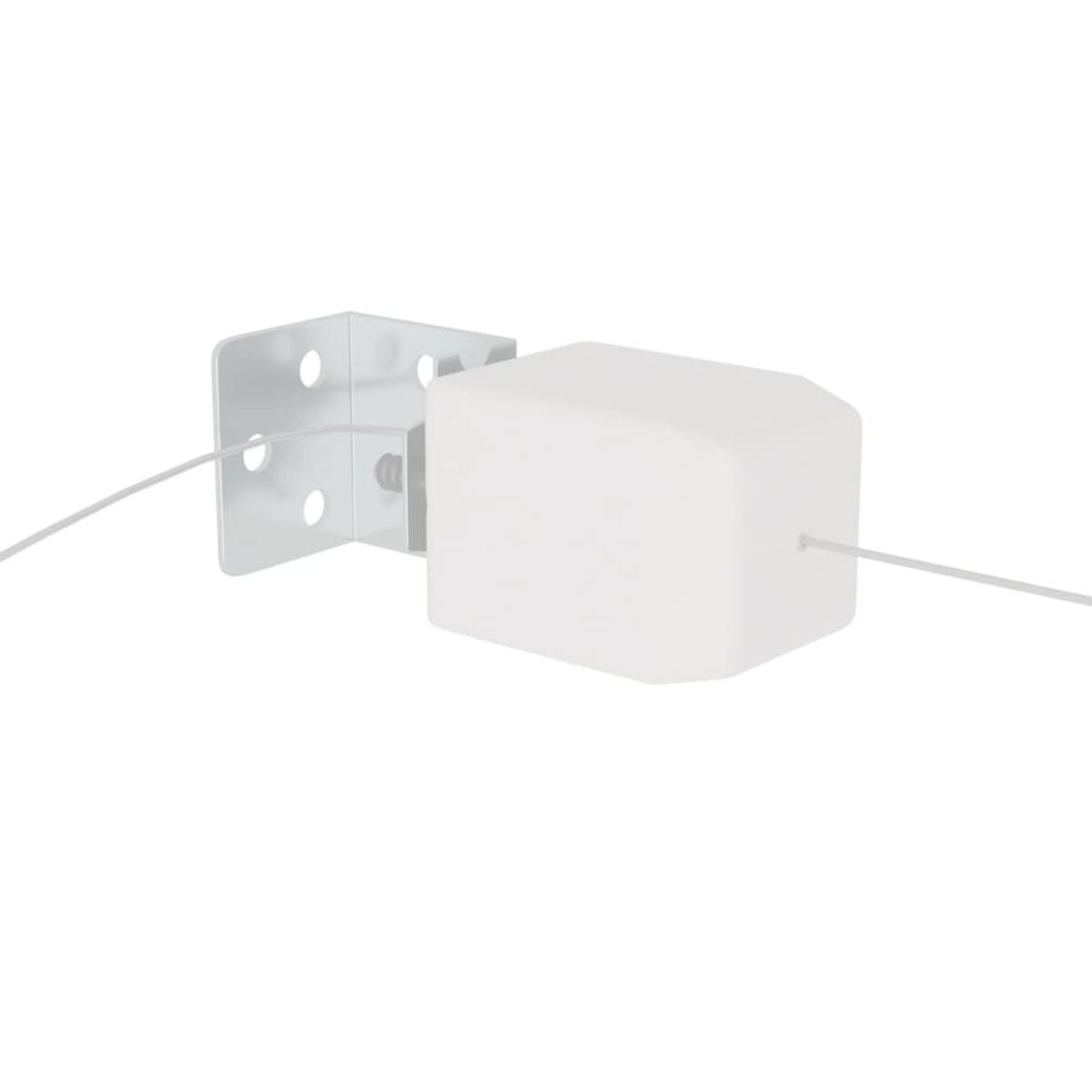 Weiße Plastikbox an einer Metallhalterung befestigt, mit einem Kabel, das sich davon erstreckt.
