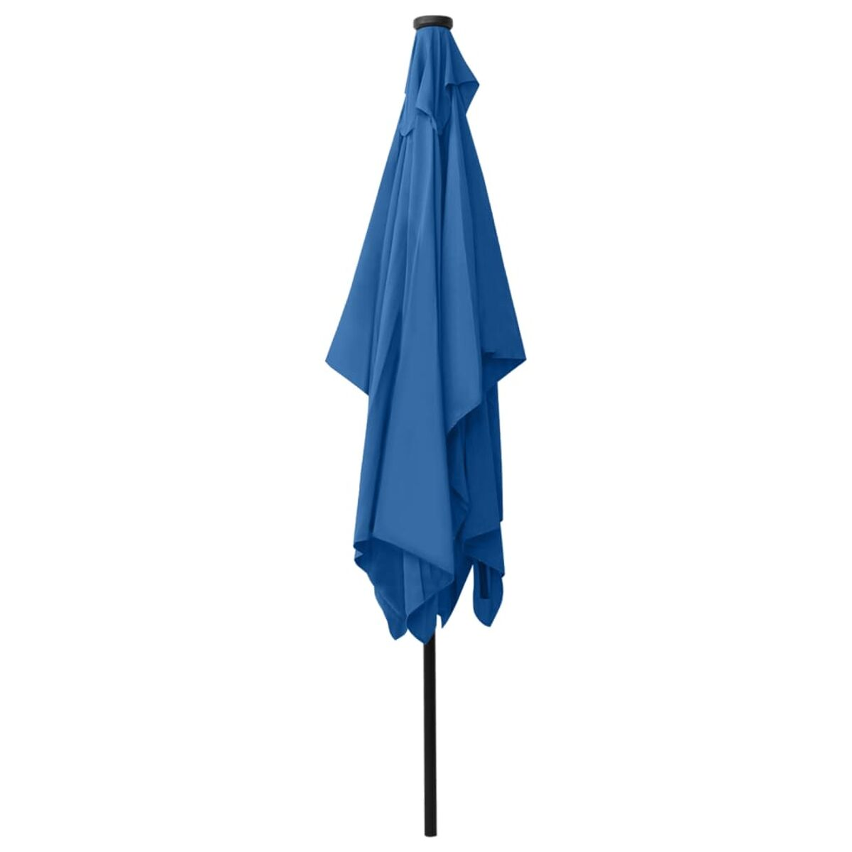 Ein blauer geschlossener Regenschirm auf einem schwarzen Pfahl. Der Schirm ist zusammengeklappt und zeigt den blauen Stoff.
