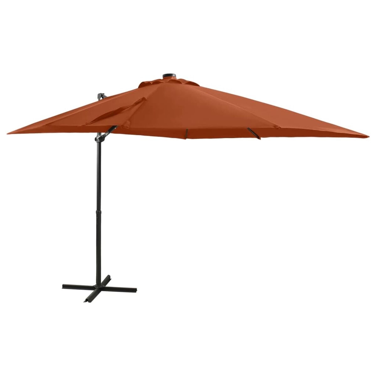 Oranger Ausleger-Sonnenschirm mit kreuzförmigem Sockel, weißer Hintergrund.