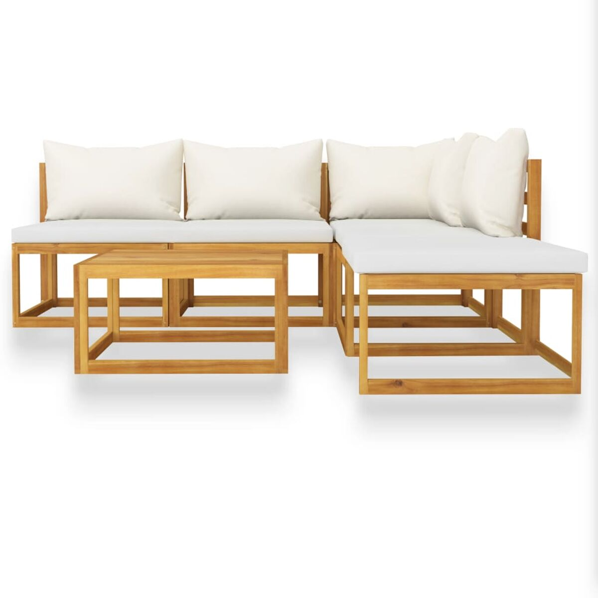 Outdoor-Sitzgruppe mit hellen Holzrahmen und weißen Kissen. Enthält einen Tisch und ein L-förmiges Sofa.