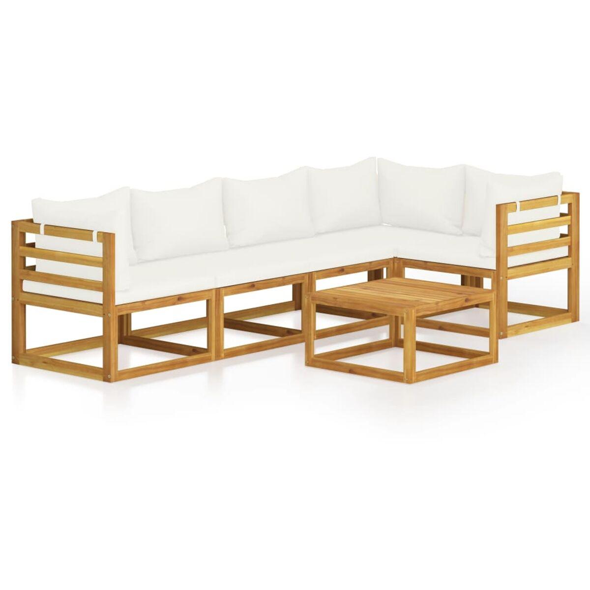 Holz-Ecksofa-Set für den Außenbereich. Weiße Kissen und ein kleiner Tisch.