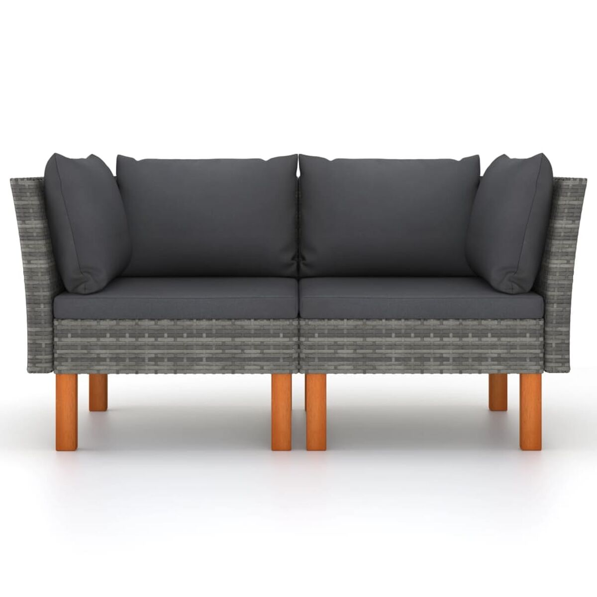 Graues Korbliegesofa mit grauen Kissen und Holzbeinen auf weißem Hintergrund.