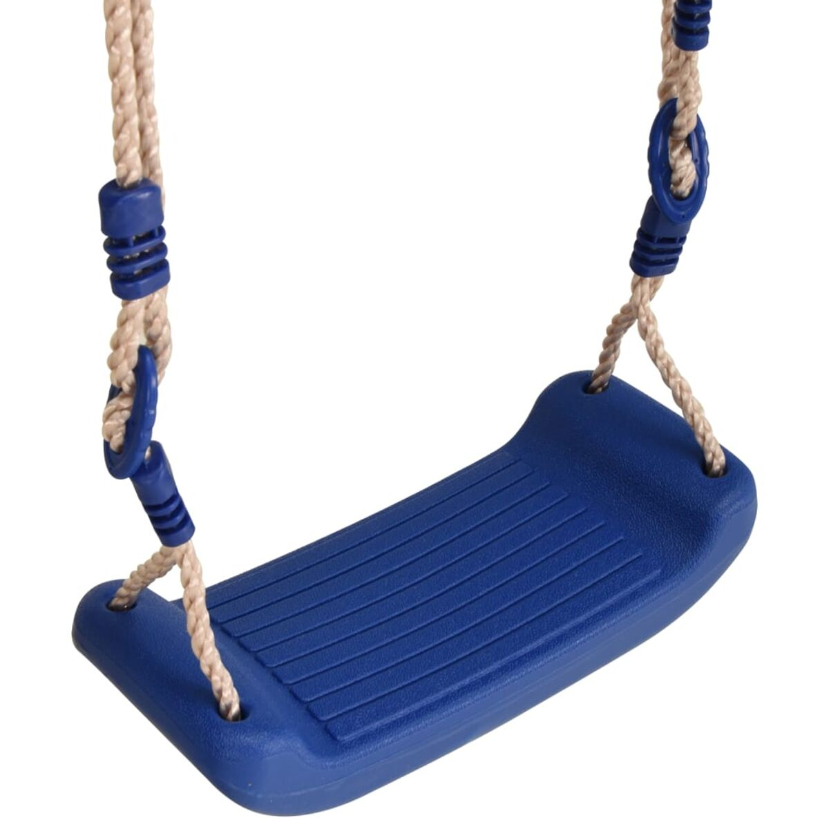 Blauer Kunststoff-Schaukel-Sitz, an beigen Seilen aufgehängt, an blauen Kunststoff-Verbindern befestigt.