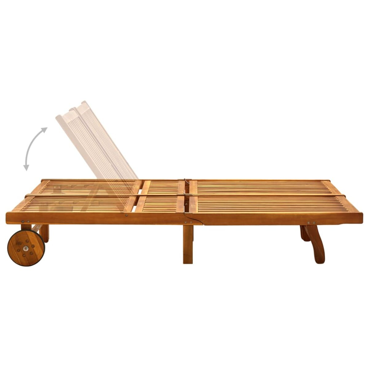 Sonnenliege aus Holz mit verstellbarer Rückenlehne. Räder links. Weißer Hintergrund.