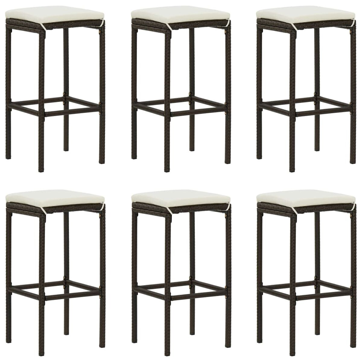Sechs schwarze Barhocker mit weißen Kissen. Die Hocker stehen vor weißem Hintergrund.