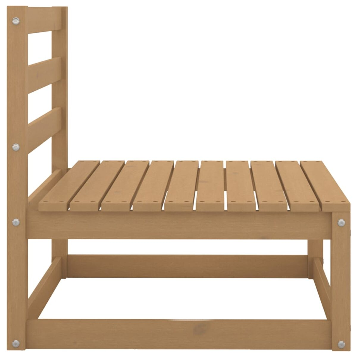 Ein Holzstuhl mit Lattenrost und Rückenlehne. Es hat eine hellbraune Farbe.