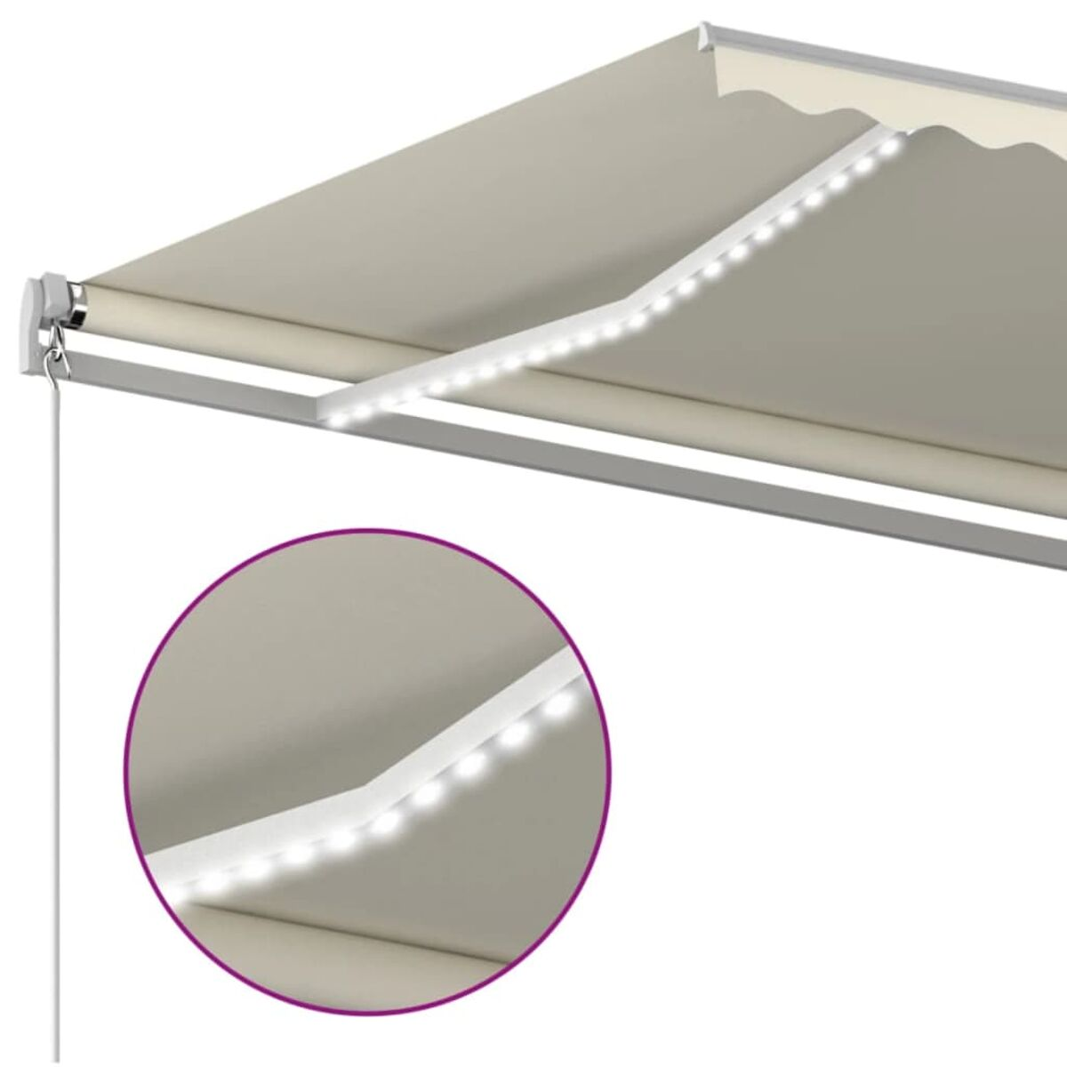 Beige Markise mit eingebauten Lichtern. Nahaufnahme zeigt die Lichter. Weißer Rahmen.