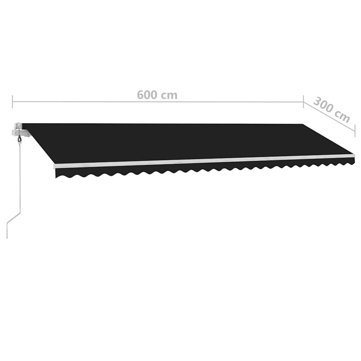 Schwarze Markise mit weißem Besatz. Abmessungen: 600 cm breit, 300 cm tief.