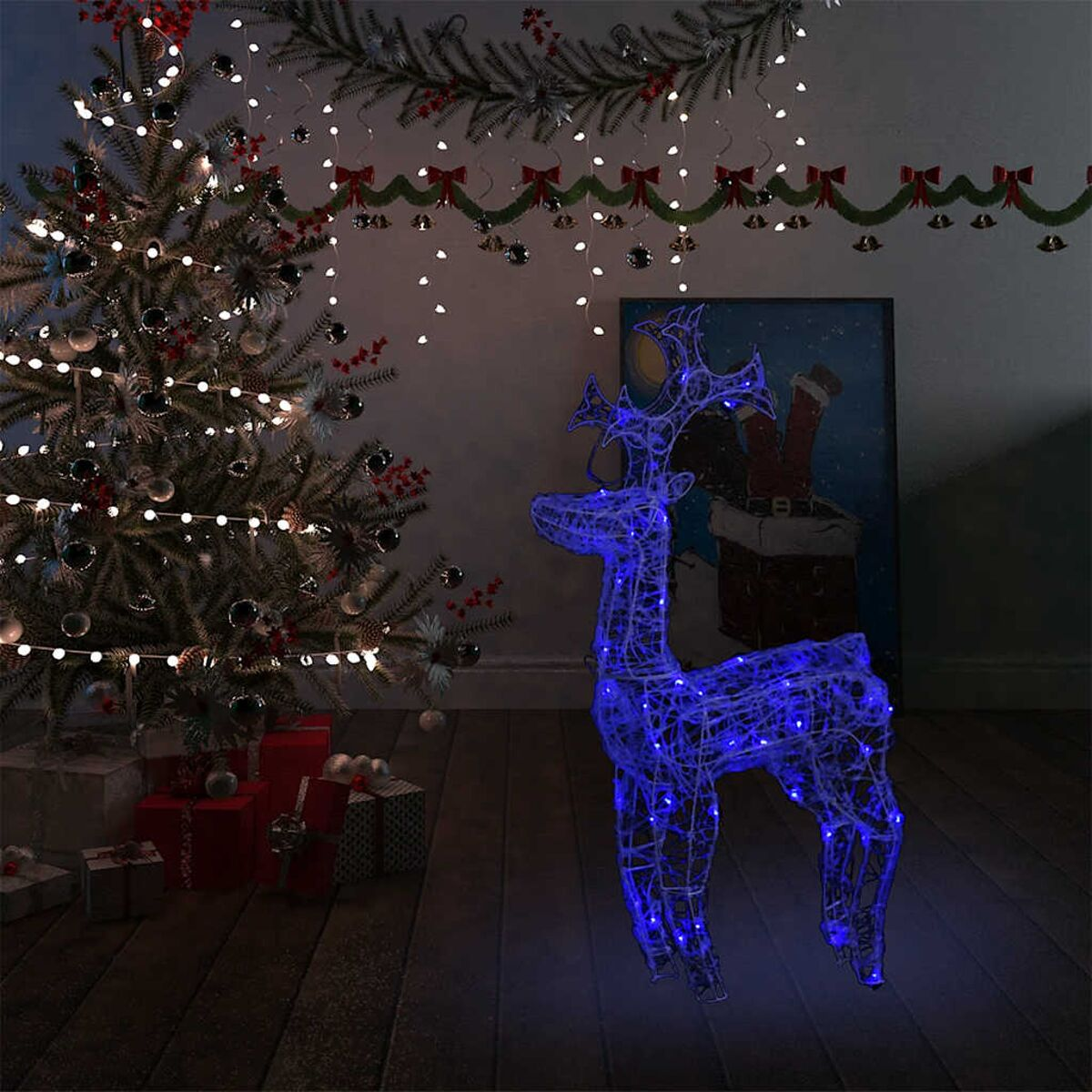 Weihnachtsszene mit beleuchtetem Rentier und geschmücktem Baum.