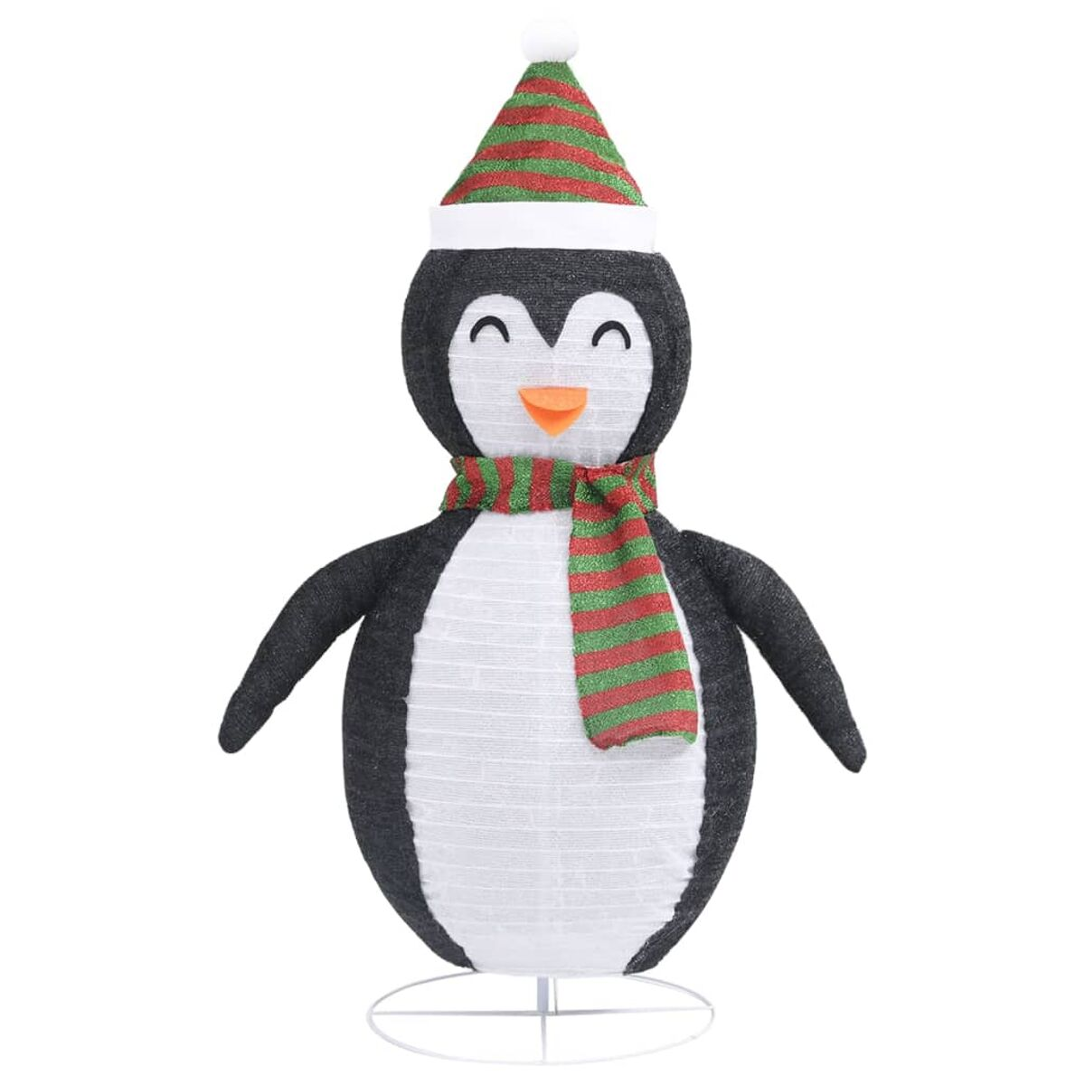 Eine lächelnde Pinguin-Dekoration mit Hut und Schal, stehend.