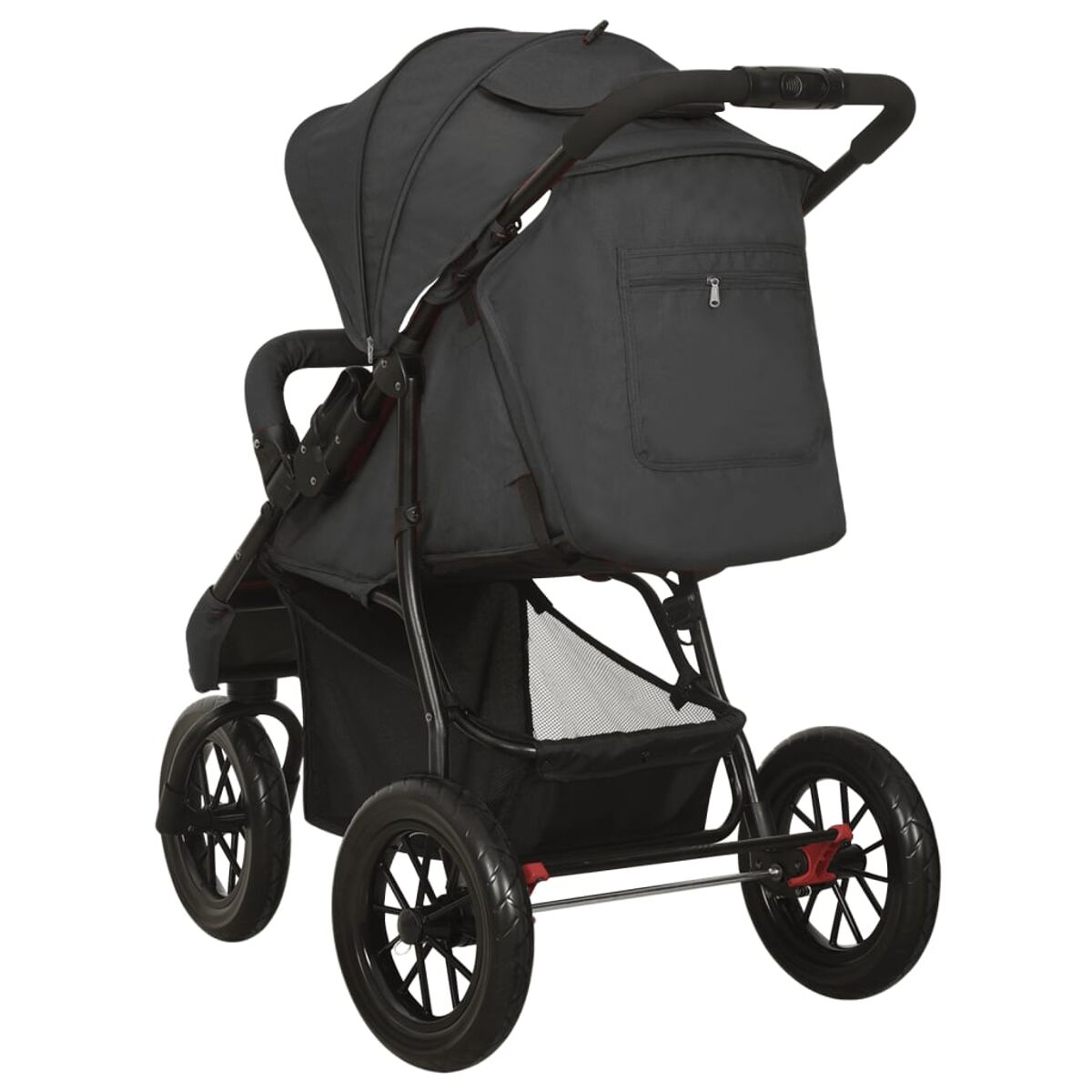Schwarzer Kinderwagen mit großen Rädern. Schwarzes Verdeck und Korb. Schwarzer Hintergrund.
