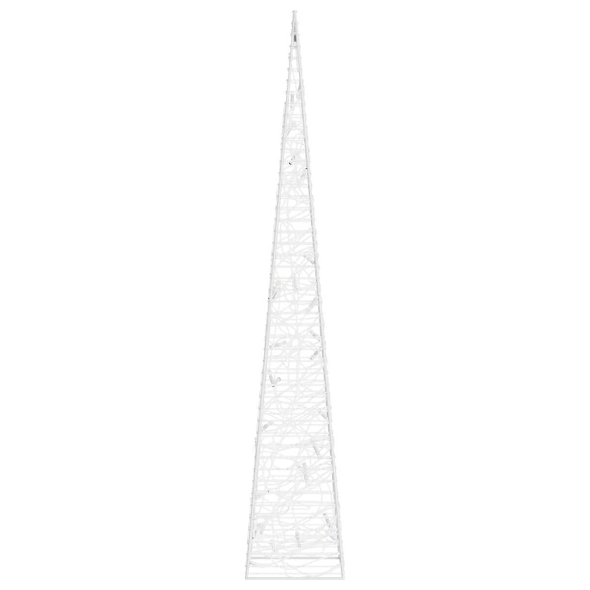 Hoher weißer Metallturm mit dreieckiger Form.