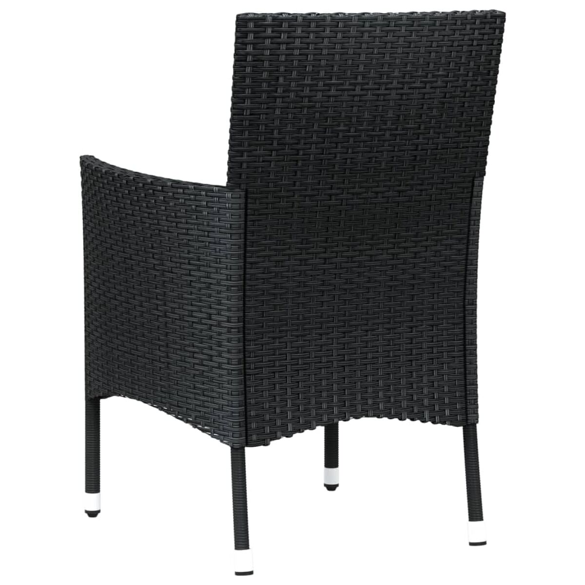 Schwarzer Rattan-Stuhl mit hohem Rücken, von hinten gesehen, weiße Spitzen an Beinen.