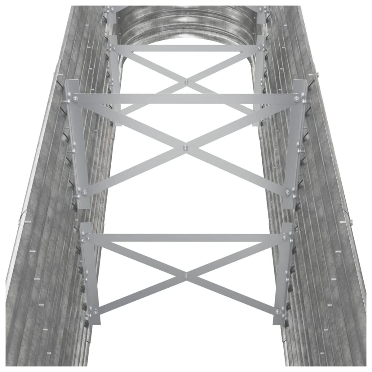 Metallkonstruktion mit gewölbtem Dach. Horizontale und diagonale Streben.