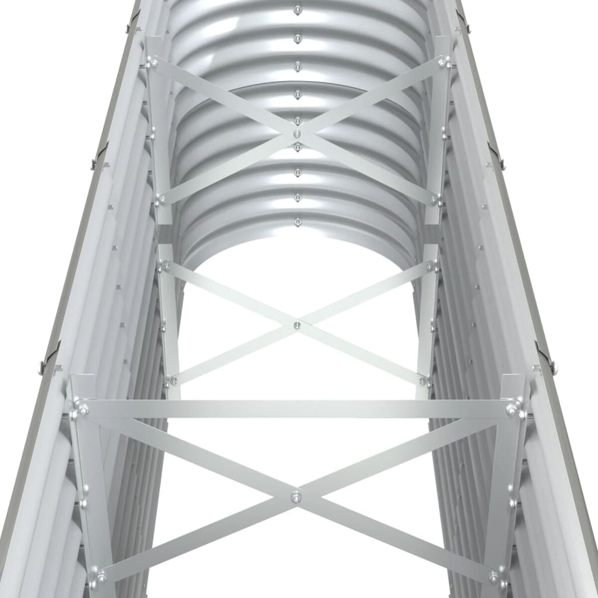 Eine Metallkonstruktion, die einen Tunnel bildet. Die Struktur hat ein gewelltes Design und ist silberfarben.