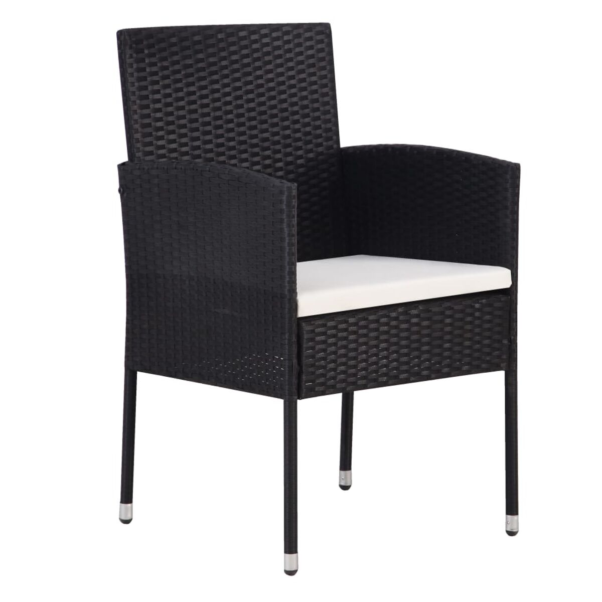 Sedia da esterno nera intrecciata con cuscino bianco su sfondo bianco.