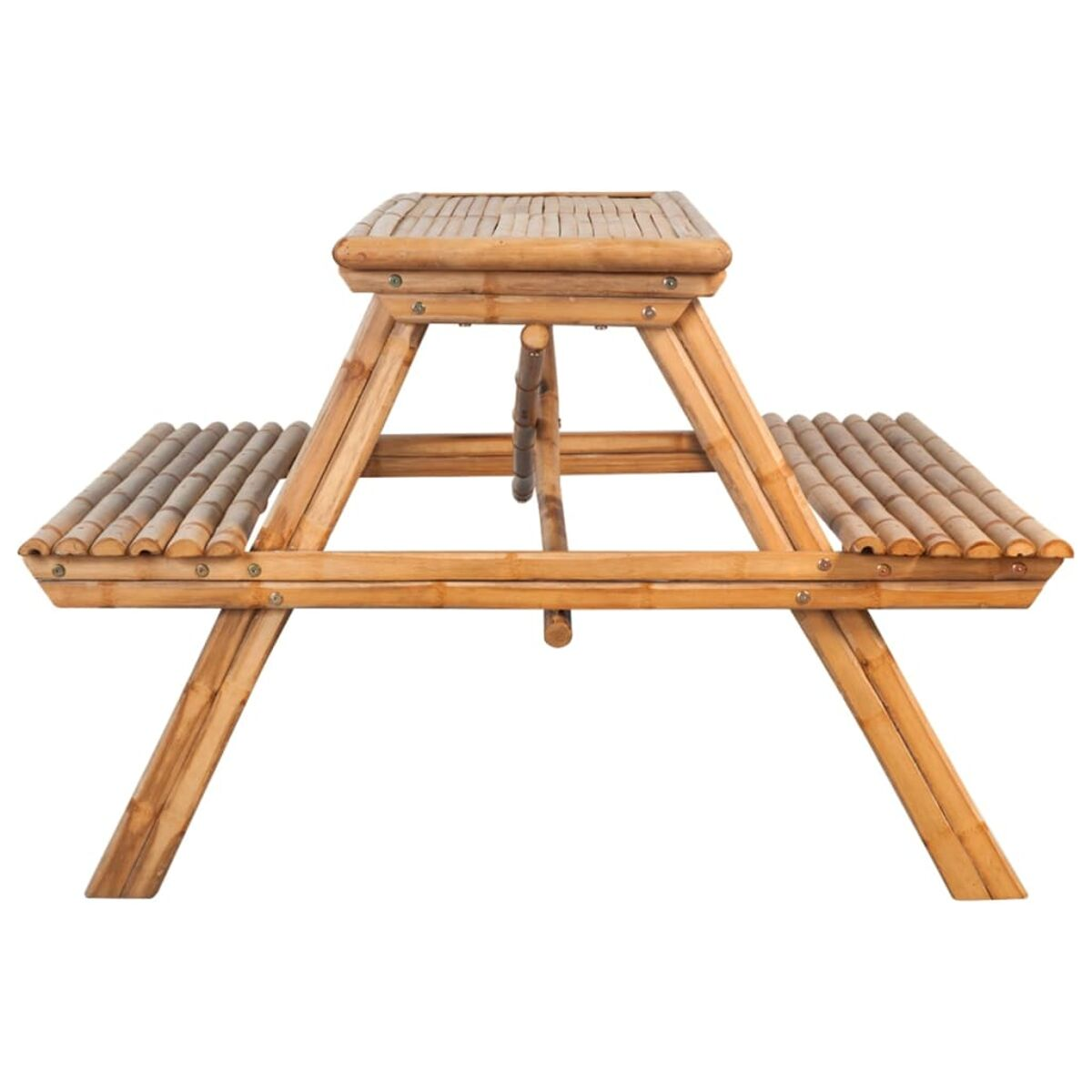 Picknicktisch aus Holz. Es besteht aus Bambus. Weißer Hintergrund.