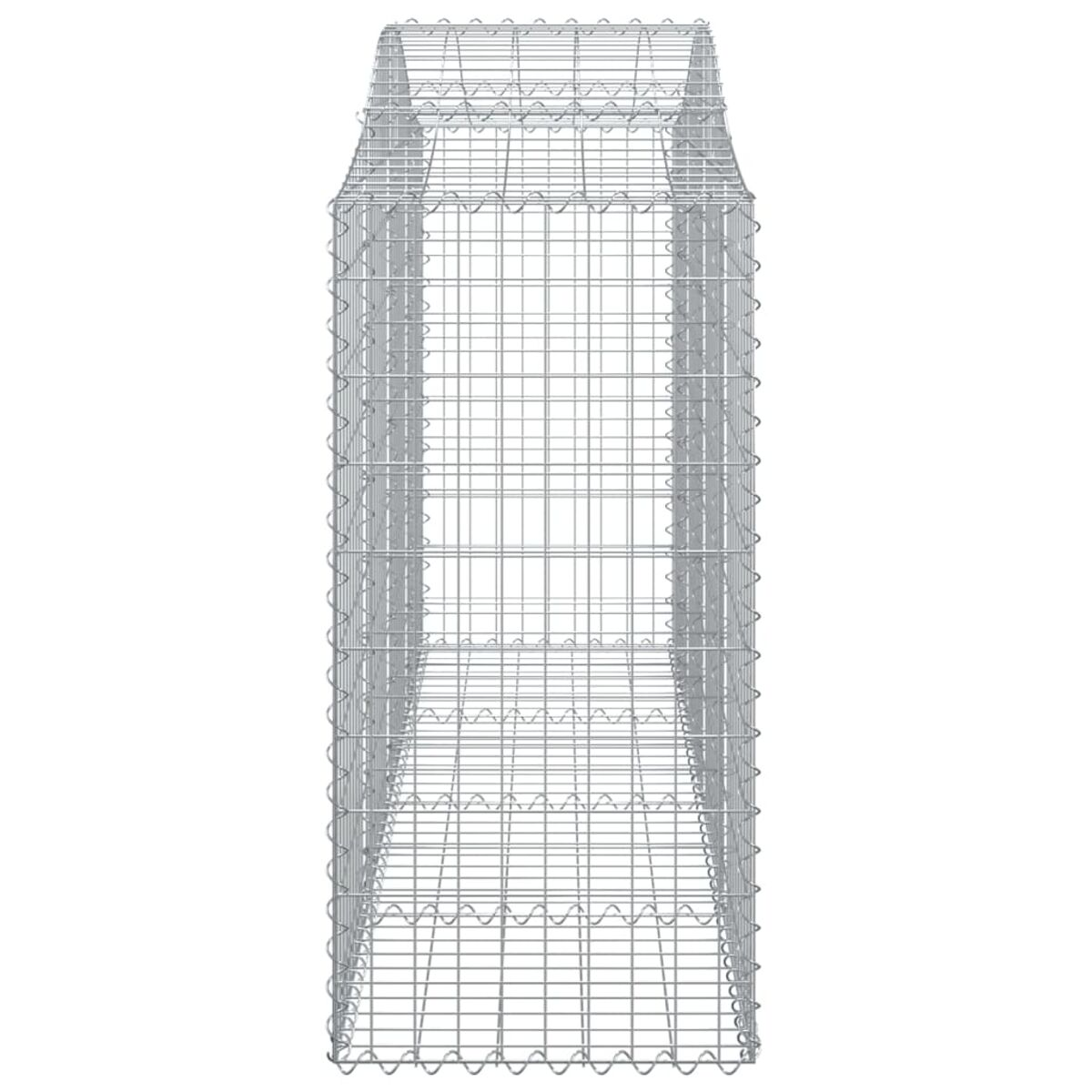 Ein hoher, rechteckiger Gabion, aus Drahtgeflecht, vor weißem Hintergrund.
