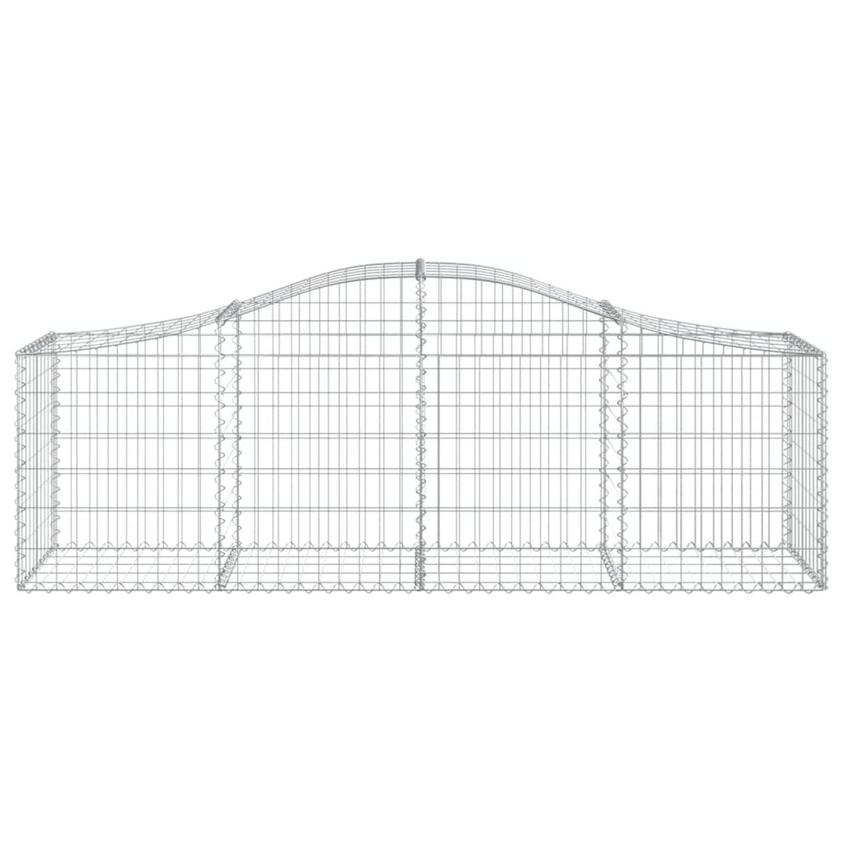 Ein langer, gebogener Drahtgitter-Gabion, leer, auf weißem Hintergrund.
